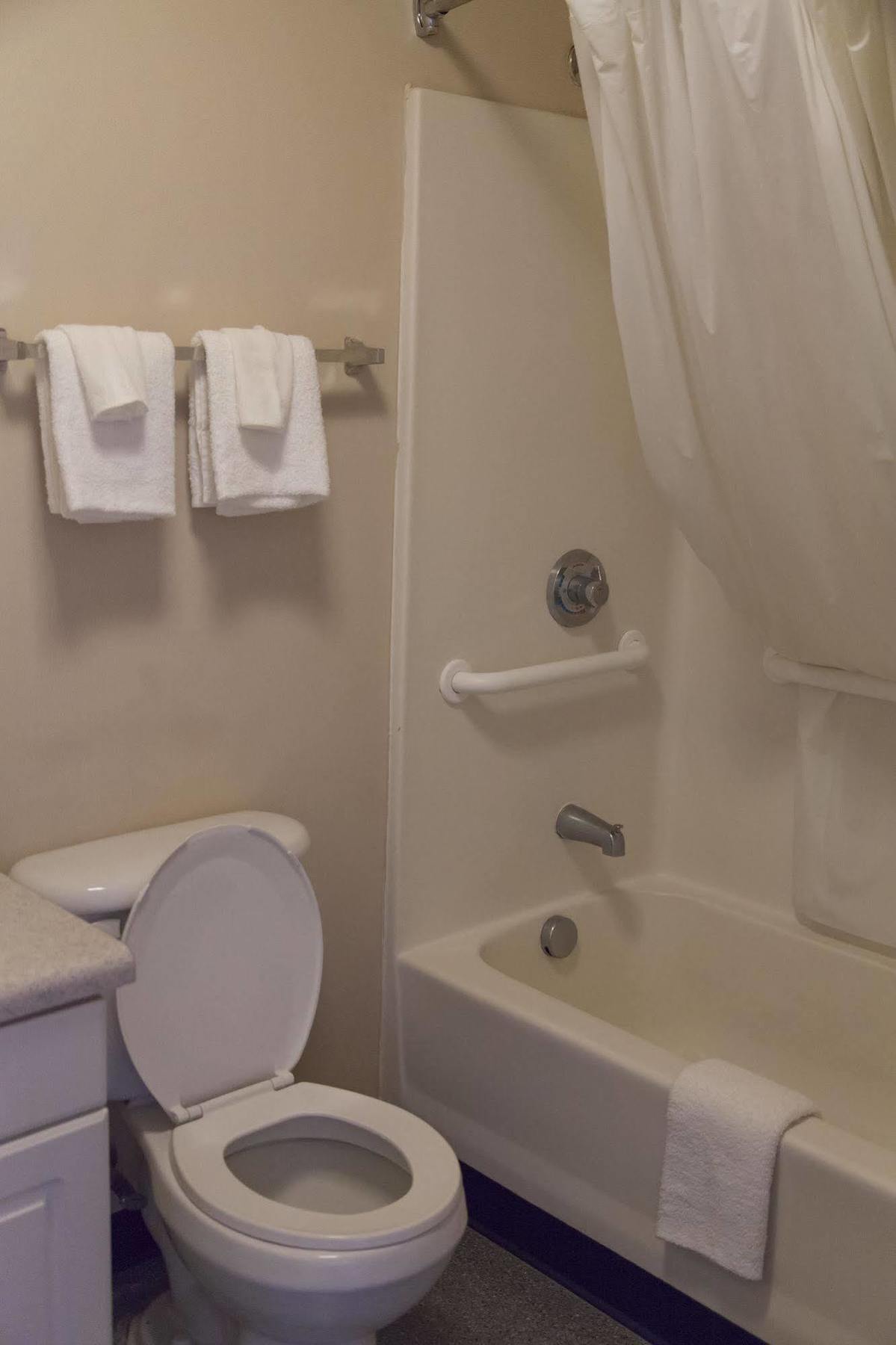 Intown Suites Extended Stay Norfolk Va Extérieur photo