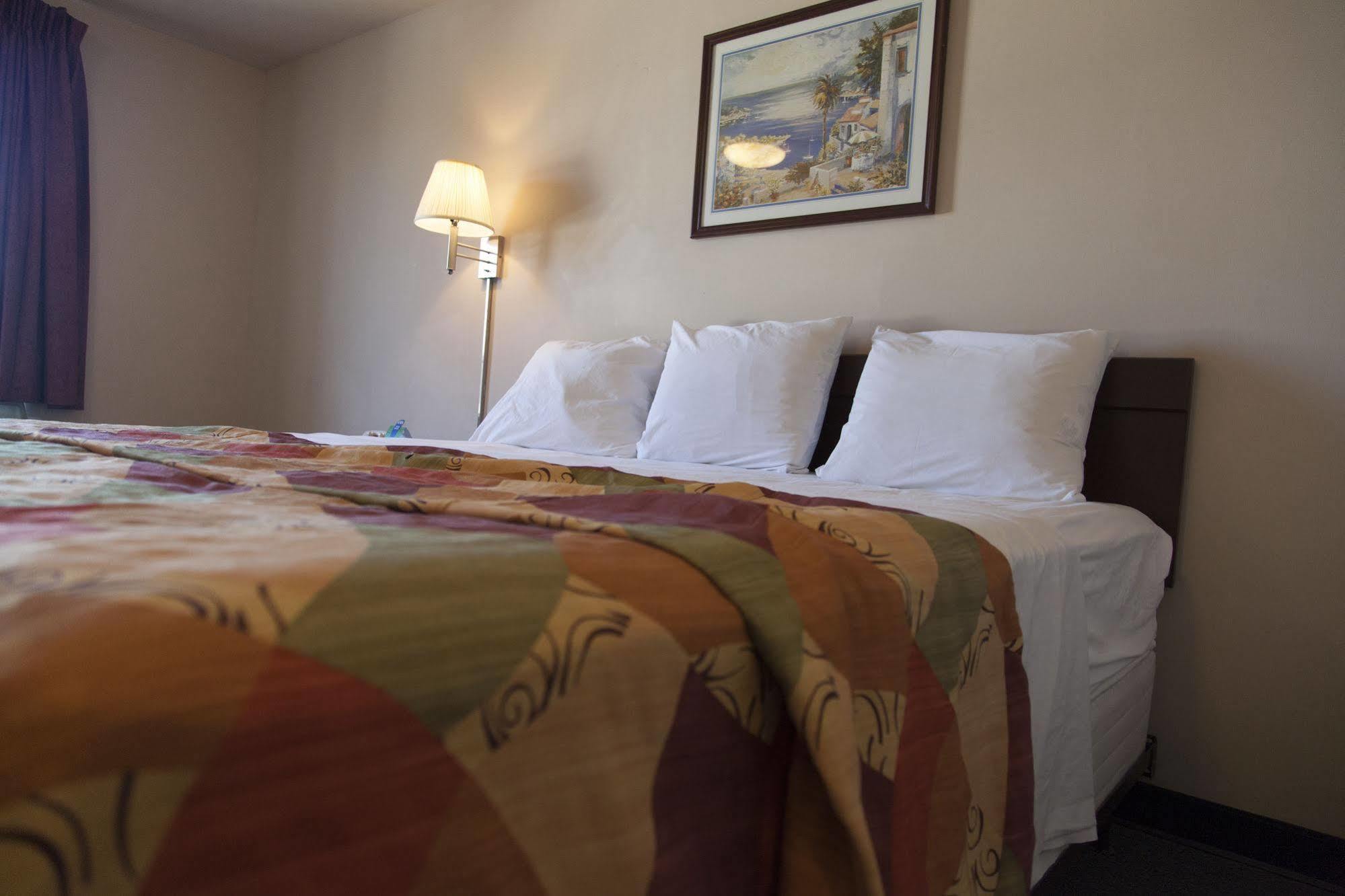 Intown Suites Extended Stay Norfolk Va Extérieur photo